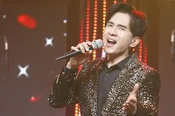 Đan Trường: Từ tuổi thơ nghèo khó, chán nản hát lót, tới sự nghiệp bùng nổ ai cũng ao ước