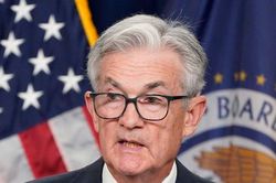 Fed dự kiến tăng lãi suất lên 'mức cuối cùng' 4,6% năm 2023