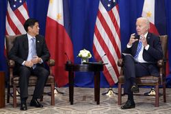Mỹ và Philippines ủng hộ tự do hàng hải và hàng không ở Biển Đông