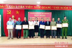Biểu dương điển hình tiên tiến người cao tuổi trong phong trào 'Toàn dân bảo vệ an ninh Tổ quốc'