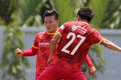 Bóng đá Việt Nam hôm nay: Quang Hải bắt nhịp lối chơi mới. 'Messi Thái Lan' rách cơ
