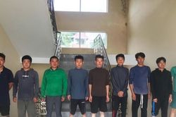Tàu cá ở Phú Quốc cứu 9 người Trung Quốc trôi dạt trên biển