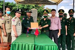 Kiên Giang tiếp nhận 226 công dân Việt Nam từ Campuchia về nước