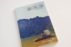 'Cha cõng con'- cảm động về tình cảm gia đình
