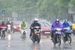 Nhiều vùng trên cả nước tiếp tục mưa to đến rất to
