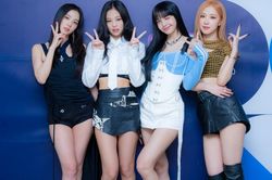 Tạo hình cuốn hút của Blackpink cho 'Shut Down' trên Inkigayo
