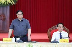 Thủ tướng Chính phủ Phạm Minh Chính làm việc với Ban Chấp hành Đảng bộ tỉnh Yên Bái