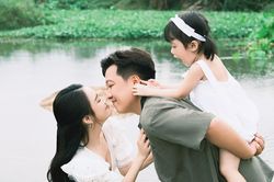 Kỷ niệm 4 năm ngày cưới, Trường Giang - Nhã Phương 'chơi lớn' làm điều đặc biệt cho con gái