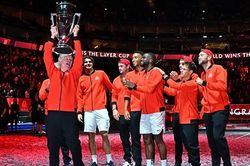 Frances Tiafoe mang về danh hiệu Laver Cup đầu tiên cho đội Thế giới
