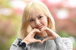 YouTube lên tiếng bảo vệ Lisa Blackpink trước tai vạ 'trên trời rơi xuống' với Twice