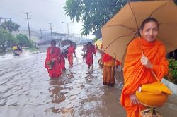 Lào chuẩn bị ứng phó với bão Noru