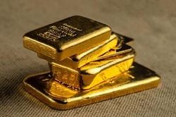 Giá vàng hôm nay 26-9: Giá vàng thế giới giảm, trong nước đứng yên
