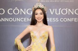 Thùy Tiên, Lương Thùy Linh diện váy xuyên thấu trên thảm đỏ