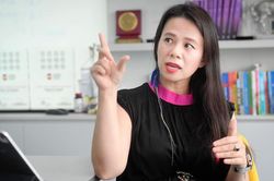 Vợ Shark Bình lập vi bằng, đề nghị xử phạt Phương Oanh vì đưa tin sai sự thật