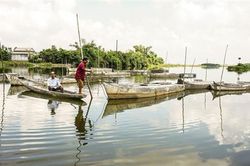 Giữ an toàn cho thủy sản nuôi trước mùa mưa bão