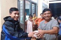 Ấm lòng những suất cơm ngày bão