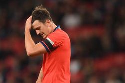 Maguire dính chấn thương, CĐV MU vui mừng, Man City thất vọng
