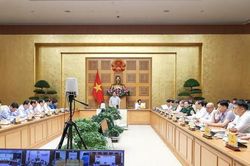 Thủ tướng tiếp tục ra công điện yêu cầu tập trung ứng phó khẩn cấp với bão số 4
