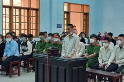 Nghịch tử đấm nhiều cái vào đầu khiến mẹ ruột tử vong