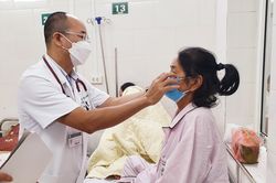 Nhiễm nấm đen, hàng chục người nhập viện vì nhiễm trùng nặng