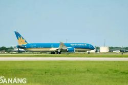 Vietnam Airlines tạm dừng khai thác thêm 5 sân bay do ảnh hưởng của bão số 4