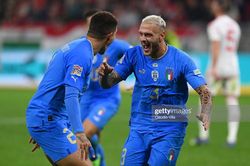 Italia vào bán kết Nations League
