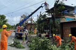Điện lực miền Trung huy động tổng lực ứng phó bão Noru