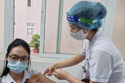 Đưa tỷ lệ tiêm vaccine vào tiêu chí thi đua