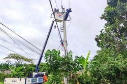 Kinh tế Kinh tế Khẩn trương khắc phục sự cố điện do bão Noru