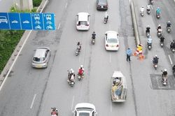 Hà Nội tiếp tục thí điểm phân làn giao thông trên tuyến đường Nguyễn Trãi