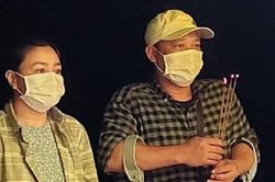 Khởi tố bị can 2 đối tượng dùng than củi đốt xác cháu bé