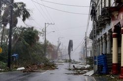 Toàn bộ Cuba mất điện do siêu bão Ian