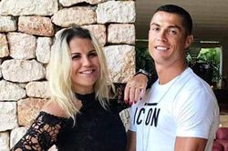 Chị gái Ronaldo trách CĐV của Bồ Đào Nha 'vô ơn'