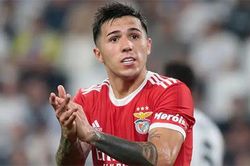 Liverpool tiếp tục săn 'hàng khủng' từ Benfica