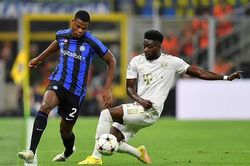 Vì sao Chelsea quyết mua bằng được Dumfries?