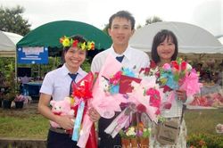 Trân quý tháng ngày trên đất nước 'triệu voi'