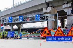 TP.HCM: Phát hiện yếu tố bất thường trong kết cấu cầu vượt Nguyễn Hữu Cảnh