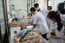 Thuyền viên người Trung Quốc nói lý do 18 người trên tàu WUZHOU 8 bị ngộ độc