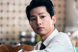 Song Joong Ki bất ngờ tái xuất màn ảnh với hình ảnh 'Con trai nhà tài phiệt'