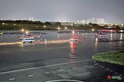 Bay cấp cứu đưa thuyền viên nước ngoài bị nạn trên biển về Côn Đảo