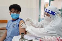 TPHCM phải 'đi vay' vắc xin COVID-19 của Đồng Nai