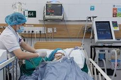 Học sinh ngộ độc thuốc lá điện tử và cảnh báo của chuyên gia