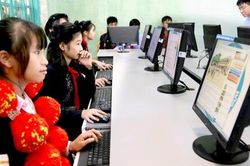 Giáo dục vùng cao 'gồng mình' vì thiếu giáo viên tiếng Anh và Tin học