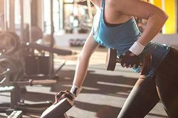 Con dâu lười đến thăm bố mẹ chồng và họ hàng dù ở rất gần nhưng lại chăm đi tập thể dục, mẹ chồng theo dõi rồi sốc nặng trước những gì nhìn thấy