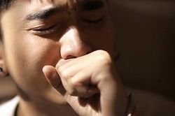 Nghe lời thú nhận của bạn gái trước ngày về 'sống thử', nam thanh niên sốc nặng đòi chia tay