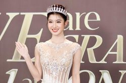 Phương Nhi, Mai Phương rạng ngời trên thảm đỏ chung kết Miss Grand
