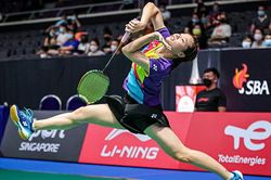 Thùy Linh thẳng tiến chung kết giải cầu lông quốc tế
