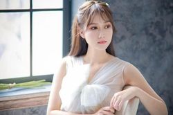 Diễn viên Hương Giang liên tục thể hiện sự bất ổn trong tâm trạng