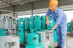 Giá gas tiếp tục giảm sâu