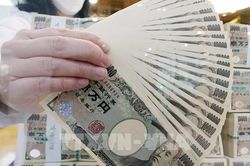 Nhật Bản chi 19,6 tỷ USD để chặn đà giảm của đồng yen